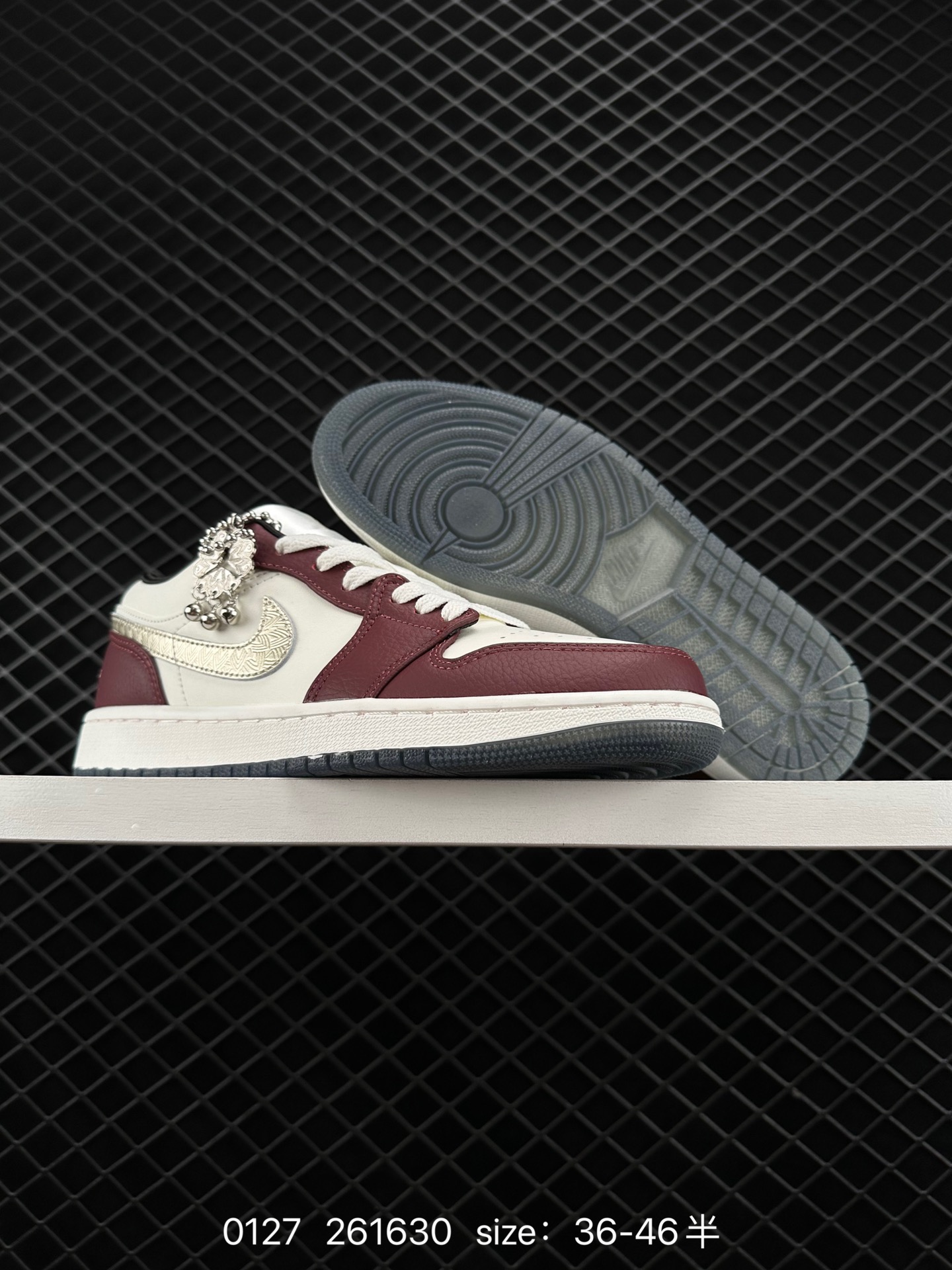 Jordan 1 Low ”Year of the Dragon“